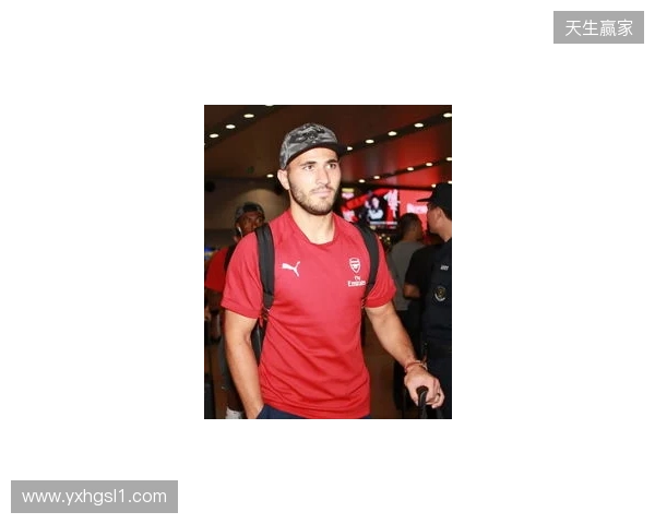 英超官方晒出图片:阿森纳U15全员抵达北京